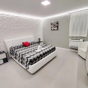 Daydreamer House Appartamento Aeroporto di Catania Fontana Rossa