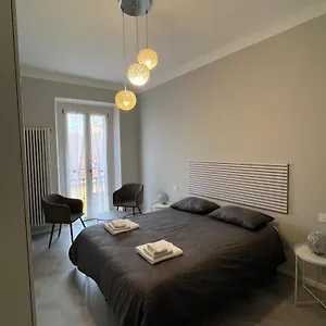Giacomino Station Apartment Milan